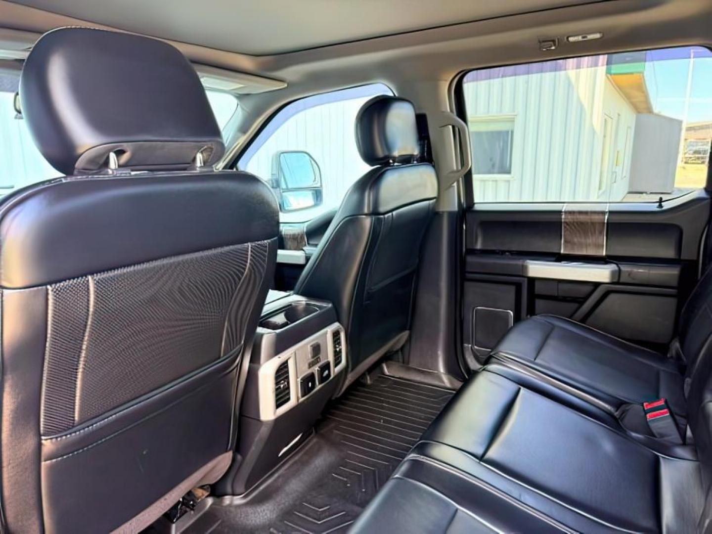 2019 GRAY /Black Ford F-350 (1FT8W3DT0KE) with an Powerstroke 67L V-8 diesel direct injection engine, Automatic transmission, located at 1175 N Woodruff Ave, Idaho Falls, ID, 83401, 43.506901, -111.999657 - This 2019 Ford F-350 Super Duty dually is built for serious towing, hauling, and heavy-duty capability. Powered by a 6.7L Power Stroke diesel, it delivers the torque and strength needed for large trailers, equipment, and demanding workloads. Dual rear wheels add extra stability and confidence when p- Photo#27