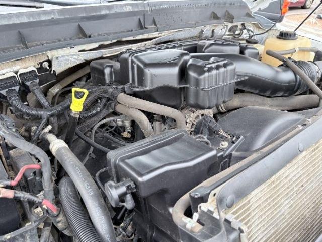 2015 WHITE /CLOTH Ford F-250 (1FT7W2B60FE) with an 62 V8 engine, Automatic transmission, located at 1175 N Woodruff Ave, Idaho Falls, ID, 83401, 43.506901, -111.999657 - This 2015 Ford F-250 Super Duty Crew Cab 4x4 is powered by a 6.2L V8 gas engine built for towing, hauling, and heavy duty use. The 3/4 ton platform gives it the strength needed for trailers, equipment, and demanding workloads while still keeping a usable crew cab layout for passengers. Four wheel dr- Photo#47