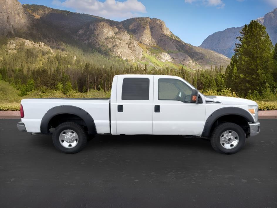2015 WHITE /CLOTH Ford F-250 (1FT7W2B60FE) with an 62 V8 engine, Automatic transmission, located at 1175 N Woodruff Ave, Idaho Falls, ID, 83401, 43.506901, -111.999657 - This 2015 Ford F-250 Super Duty Crew Cab 4x4 is powered by a 6.2L V8 gas engine built for towing, hauling, and heavy duty use. The 3/4 ton platform gives it the strength needed for trailers, equipment, and demanding workloads while still keeping a usable crew cab layout for passengers. Four wheel dr- Photo#5