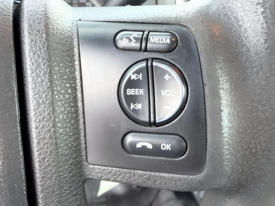 2015 WHITE /CLOTH Ford F-250 (1FT7W2B60FE) with an 62 V8 engine, Automatic transmission, located at 1175 N Woodruff Ave, Idaho Falls, ID, 83401, 43.506901, -111.999657 - This 2015 Ford F-250 Super Duty Crew Cab 4x4 is powered by a 6.2L V8 gas engine built for towing, hauling, and heavy duty use. The 3/4 ton platform gives it the strength needed for trailers, equipment, and demanding workloads while still keeping a usable crew cab layout for passengers. Four wheel dr- Photo#16