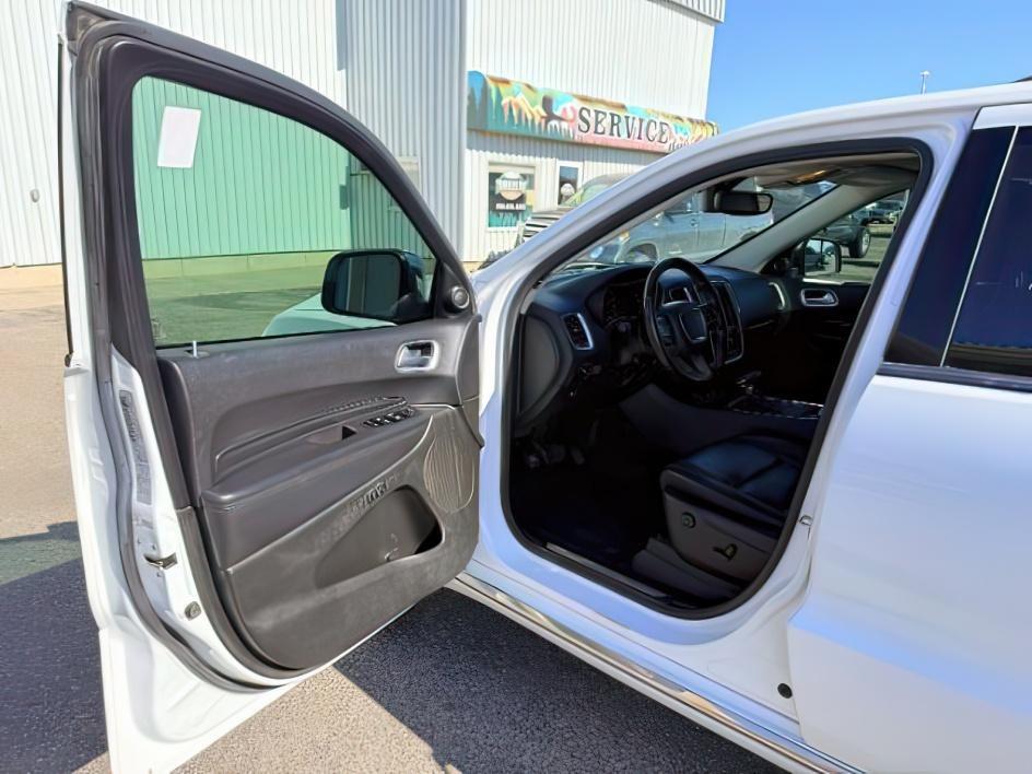 2020 WHITE /Black Dodge Durango Citadel AWD (1C4RDJEG2LC) with an Pentastar 3.6L V-6 DOHC engine, AUTOMATIC transmission, located at 1235 N Woodruff Ave., Idaho Falls, 83401, (208) 523-1053, 43.507172, -112.000488 - At Timberline Auto, finding a great deal on your next vehicle is always easy! Our experienced sales staff goal is to help find you the right vehicle at the right price! Our knowledgeable finance department has options for almost any credit score. We offer extended service contract options to prot- Photo#14