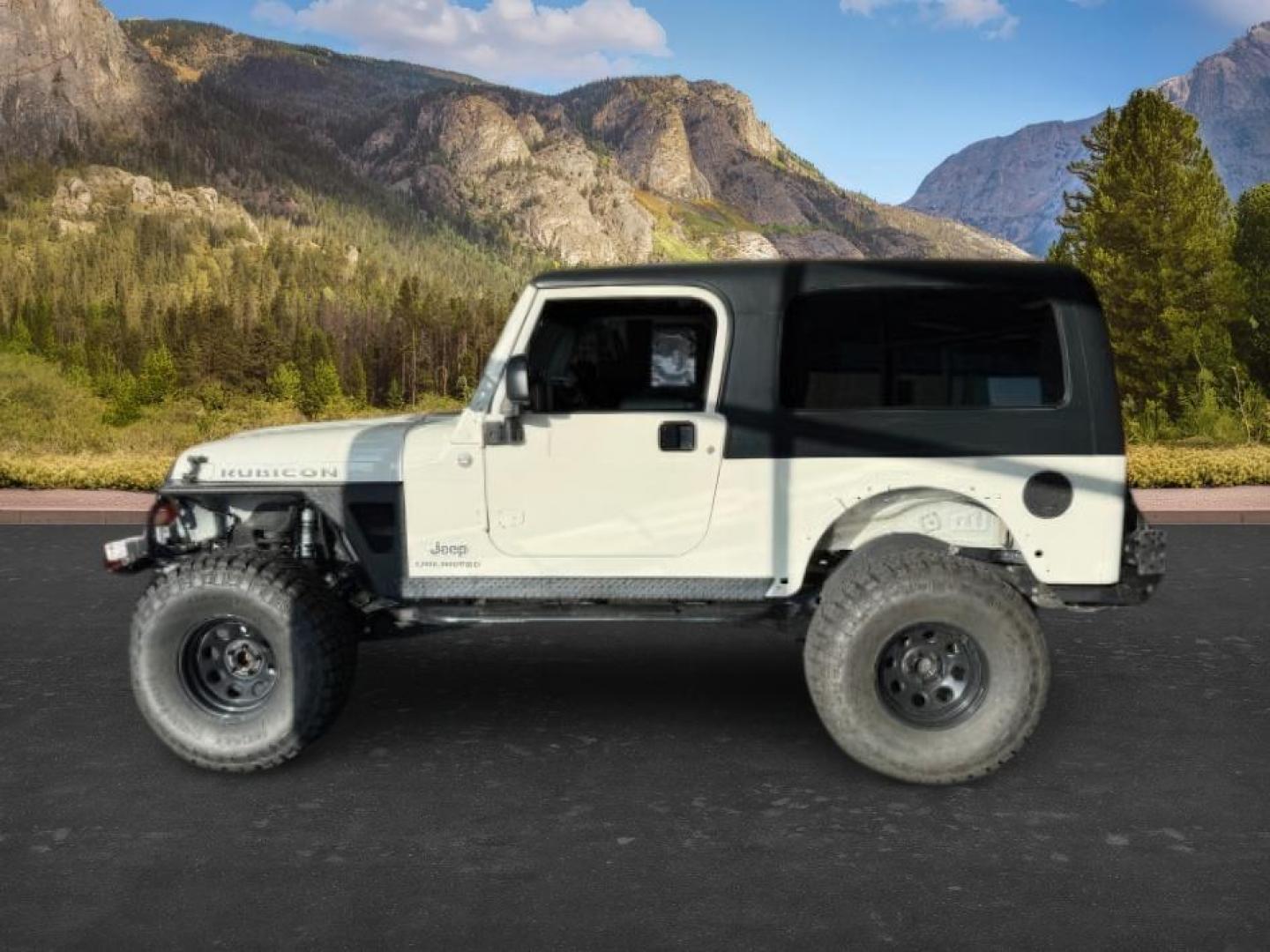 2005 WHITE /Dark Slate Gray Jeep Wrangler (1J4FA64S25P) with an Power Tech 4L I-6 regular unleaded engine, Manual transmission, located at 1175 N Woodruff Ave, Idaho Falls, ID, 83401, 43.506901, -111.999657 - At Timberline Auto, finding a great deal on your next vehicle is always easy! Our experienced sales staff goal is to help find you the right vehicle at the right price! Our knowledgeable finance department has options for almost any credit score. We offer extended service contract options to prot - Photo#1
