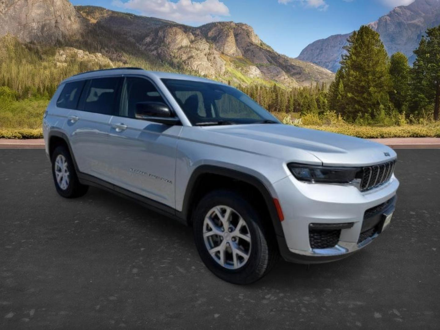 2021 SILVER /Global Black Jeep Grand Cherokee L Limited 4x4 (1C4RJKBG8M8) with an Pentastar 3.6L V-6 DOHC engine, AUTOMATIC transmission, located at 1235 N Woodruff Ave., Idaho Falls, 83401, (208) 523-1053, 43.507172, -112.000488 - At Timberline Auto, finding a great deal on your next vehicle is always easy! Our experienced sales staff goal is to help find you the right vehicle at the right price! Our knowledgeable finance department has options for almost any credit score. We offer extended service contract options to prot - Photo#10