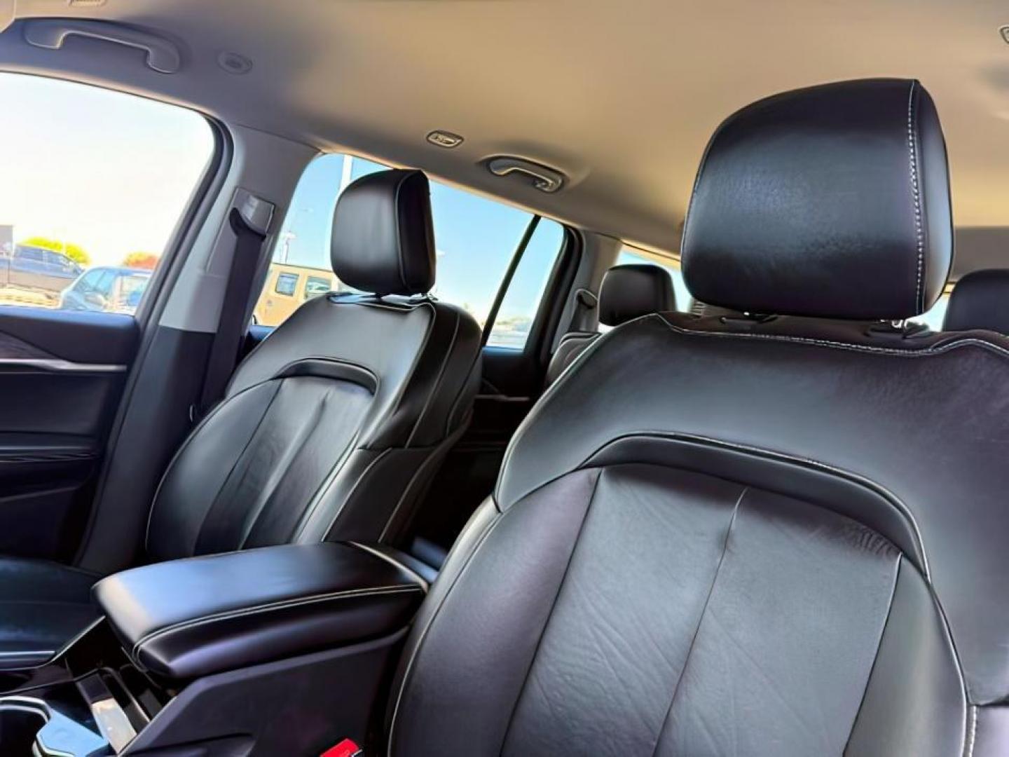 2021 SILVER /Global Black Jeep Grand Cherokee L Limited 4x4 (1C4RJKBG8M8) with an Pentastar 3.6L V-6 DOHC engine, AUTOMATIC transmission, located at 1235 N Woodruff Ave., Idaho Falls, 83401, (208) 523-1053, 43.507172, -112.000488 - At Timberline Auto, finding a great deal on your next vehicle is always easy! Our experienced sales staff goal is to help find you the right vehicle at the right price! Our knowledgeable finance department has options for almost any credit score. We offer extended service contract options to prot - Photo#23