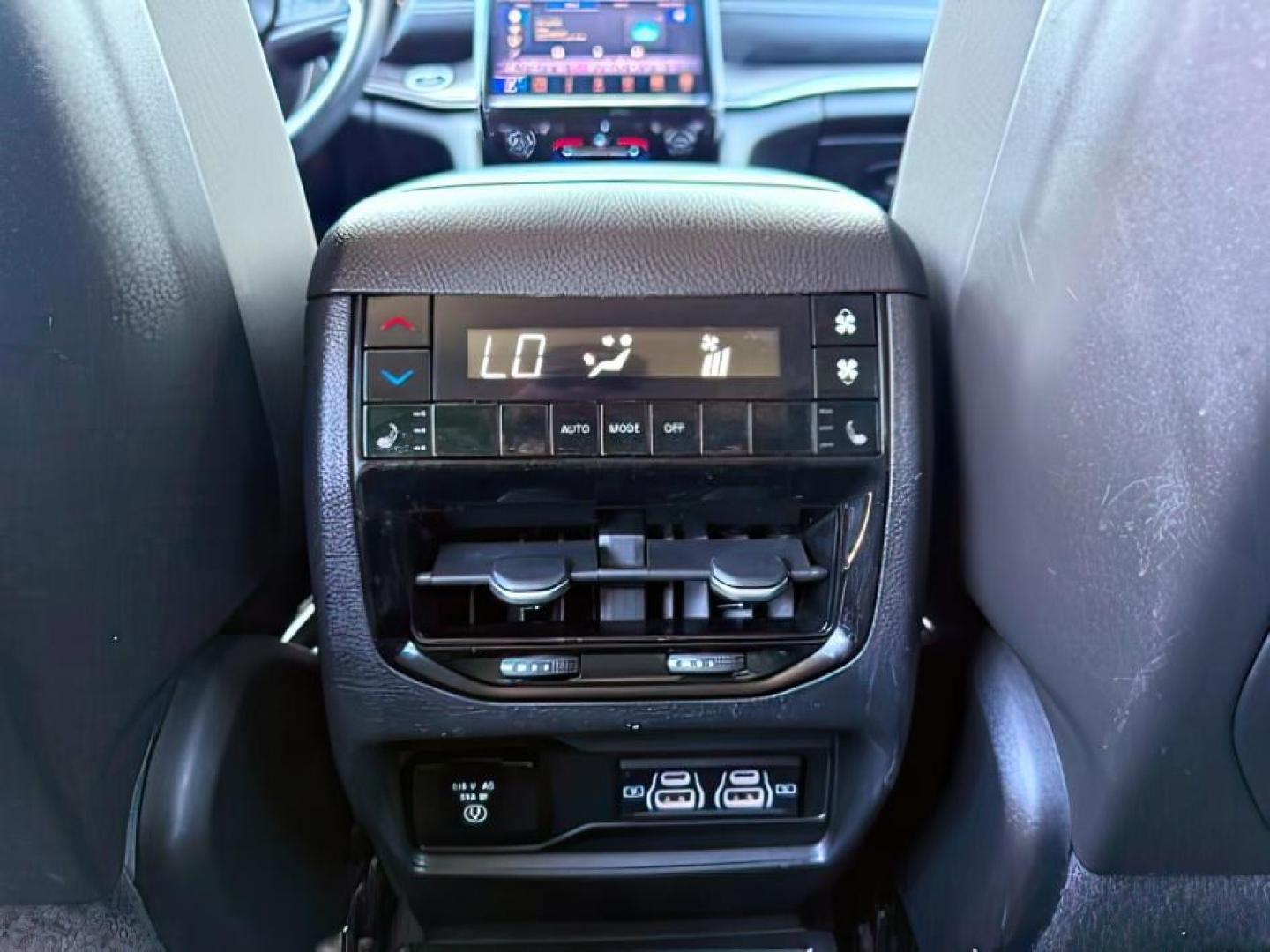 2021 SILVER /Global Black Jeep Grand Cherokee L Limited 4x4 (1C4RJKBG8M8) with an Pentastar 3.6L V-6 DOHC engine, AUTOMATIC transmission, located at 1235 N Woodruff Ave., Idaho Falls, 83401, (208) 523-1053, 43.507172, -112.000488 - At Timberline Auto, finding a great deal on your next vehicle is always easy! Our experienced sales staff goal is to help find you the right vehicle at the right price! Our knowledgeable finance department has options for almost any credit score. We offer extended service contract options to prot - Photo#26
