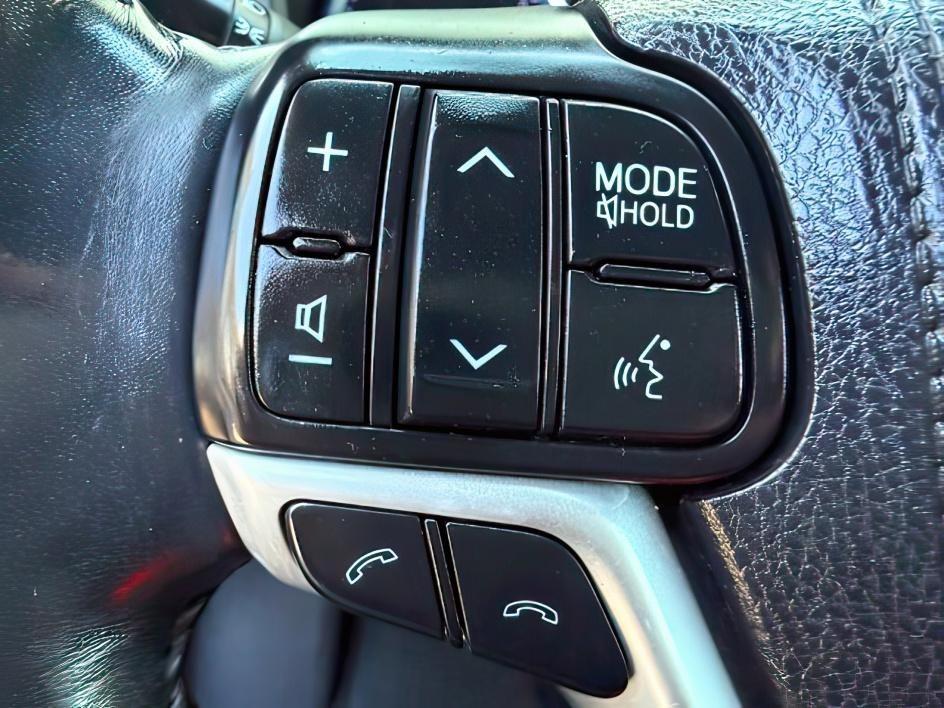 2018 WHITE /Black Toyota Highlander XLE (5TDJZRFH3JS) with an 3.5L V-6 port/direct injection engine, AUTOMATIC transmission, located at 1235 N Woodruff Ave., Idaho Falls, 83401, (208) 523-1053, 43.507172, -112.000488 - At Timberline Auto, finding a great deal on your next vehicle is always easy! Our experienced sales staff goal is to help find you the right vehicle at the right price! Our knowledgeable finance department has options for almost any credit score. We offer extended service contract options to prot - Photo#23