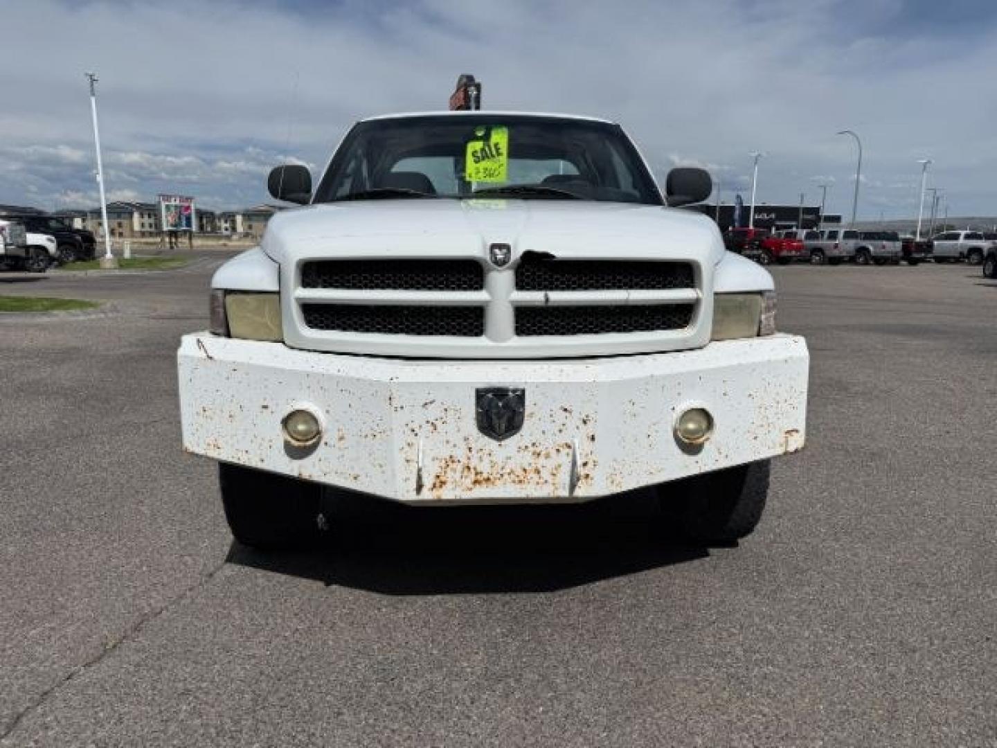 2001 WHITE /Agate Dodge Ram 2500 (3B7KF23671G) with an Cummins 59L I-6 diesel direct injection engine, Automatic transmission, located at 1175 N Woodruff Ave, Idaho Falls, ID, 83401, 43.506901, -111.999657 - At Timberline Auto, finding a great deal on your next vehicle is always easy! Our experienced sales staff goal is to help find you the right vehicle at the right price! Our knowledgeable finance department has options for almost any credit score. We offer extended service contract options to prot - Photo#24