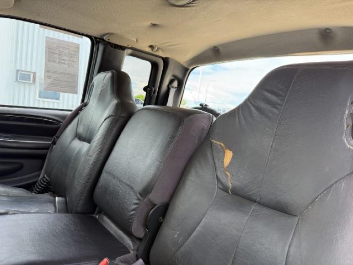 2001 WHITE /Agate Dodge Ram 2500 (3B7KF23671G) with an Cummins 59L I-6 diesel direct injection engine, Automatic transmission, located at 1175 N Woodruff Ave, Idaho Falls, ID, 83401, 43.506901, -111.999657 - At Timberline Auto, finding a great deal on your next vehicle is always easy! Our experienced sales staff goal is to help find you the right vehicle at the right price! Our knowledgeable finance department has options for almost any credit score. We offer extended service contract options to prot - Photo#31