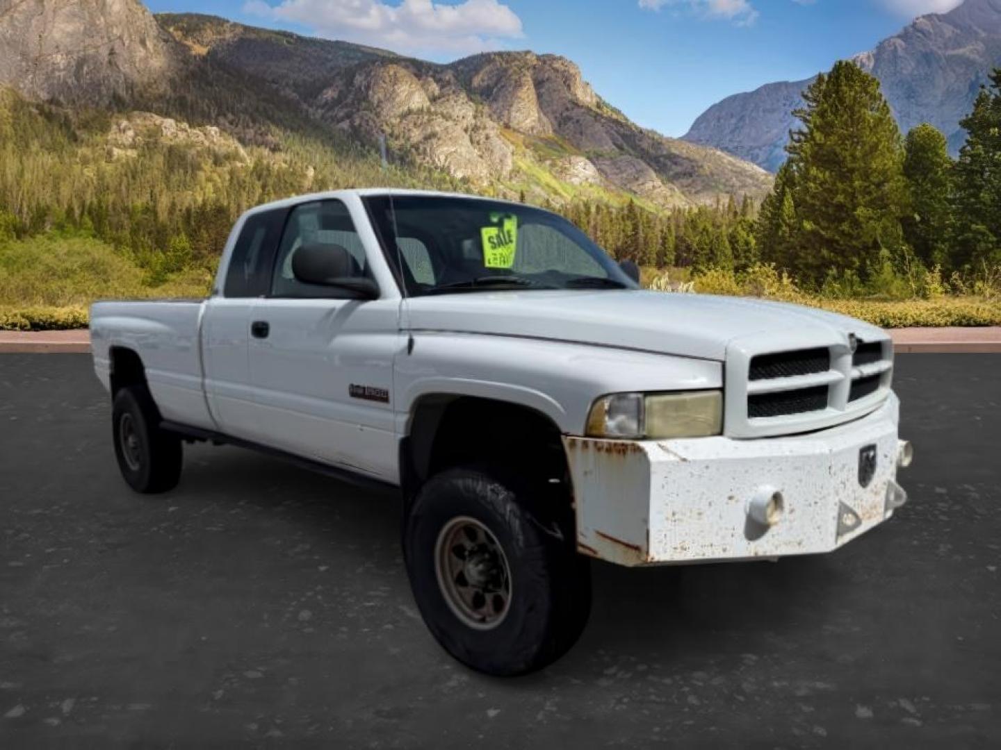 2001 WHITE /Agate Dodge Ram 2500 (3B7KF23671G) with an Cummins 59L I-6 diesel direct injection engine, Automatic transmission, located at 1175 N Woodruff Ave, Idaho Falls, ID, 83401, 43.506901, -111.999657 - At Timberline Auto, finding a great deal on your next vehicle is always easy! Our experienced sales staff goal is to help find you the right vehicle at the right price! Our knowledgeable finance department has options for almost any credit score. We offer extended service contract options to prot - Photo#6