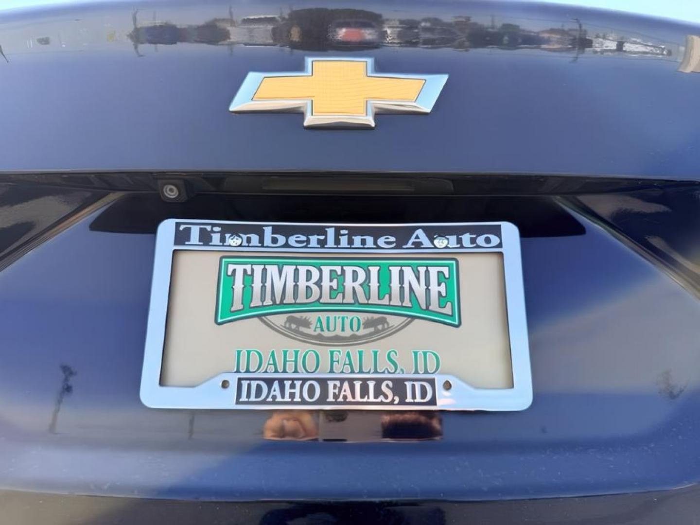 2016 BLACK /Jet Black Chevrolet Cruze (1G1BC5SM4G7) with an 14L I-4 gasoline direct injection engine, Automatic transmission, located at 1175 N Woodruff Ave, Idaho Falls, ID, 83401, 43.506901, -111.999657 - Efficient performance and everyday comfort come together in this 2016 Chevrolet Cruze. Powered by a responsive 1.4L turbocharged 4-cylinder engine and front-wheel drive, it offers an enjoyable driving experience while helping keep fuel costs down. The four-door sedan layout provides comfortable seat- Photo#4