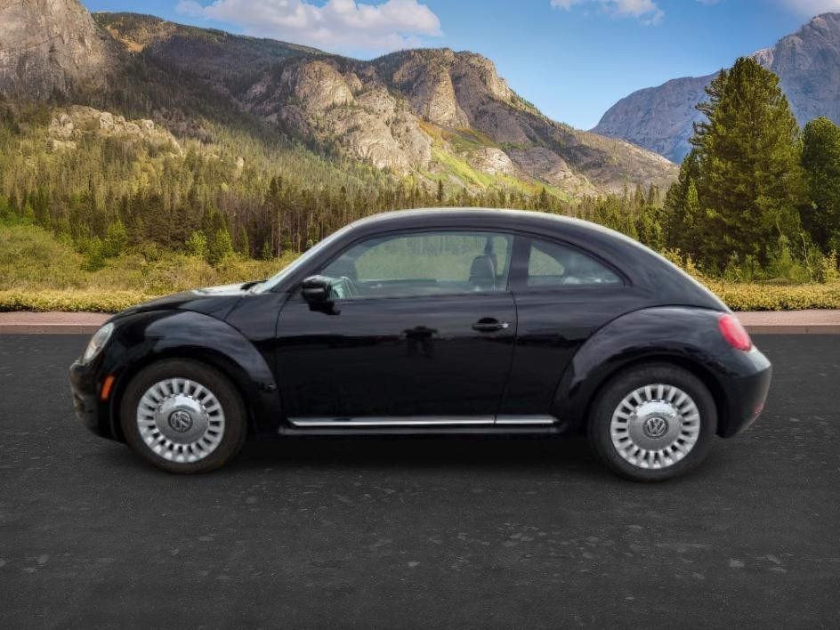 photo of 2014 Volkswagen Beetle 2.5L