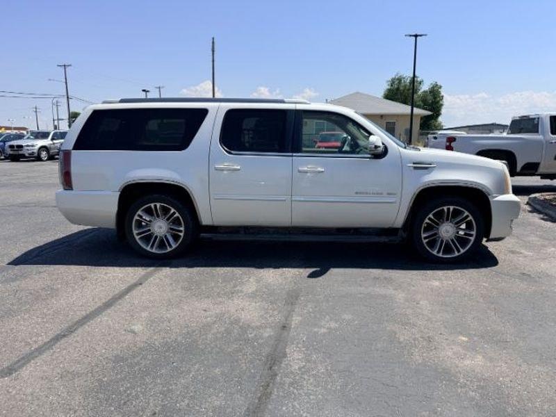 2012 White Diamond Tricoat /Cashmere w/Cocoa Accents Cadillac Escalade ESV Premium (1GYS4JEF3CR) with an V8, 6.2L engine, 6-speed automatic transmission, located at 1175 N Woodruff Ave, Idaho Falls, ID, 83401, 43.506901, -111.999657 - <b>Vehicle Details</b><br>Looking for a full-size luxury SUV with premium comfort and proven capability? This pre-owned 2012 Cadillac Escalade ESV Premium 4WD is ready for your next adventure in Idaho Falls, ID. Powered by a strong V8 6.2L Gasoline/E85 engine, this Escalade delivers confident perfor- Photo#5