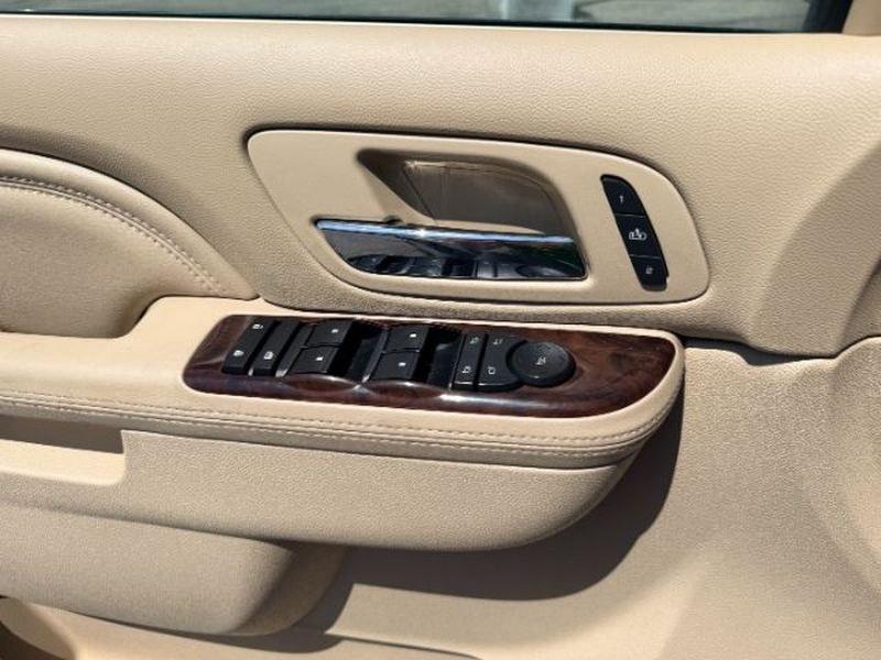 2012 White Diamond Tricoat /Cashmere w/Cocoa Accents Cadillac Escalade ESV Premium (1GYS4JEF3CR) with an V8, 6.2L engine, 6-speed automatic transmission, located at 1175 N Woodruff Ave, Idaho Falls, ID, 83401, 43.506901, -111.999657 - <b>Vehicle Details</b><br>Looking for a full-size luxury SUV with premium comfort and proven capability? This pre-owned 2012 Cadillac Escalade ESV Premium 4WD is ready for your next adventure in Idaho Falls, ID. Powered by a strong V8 6.2L Gasoline/E85 engine, this Escalade delivers confident perfor- Photo#19