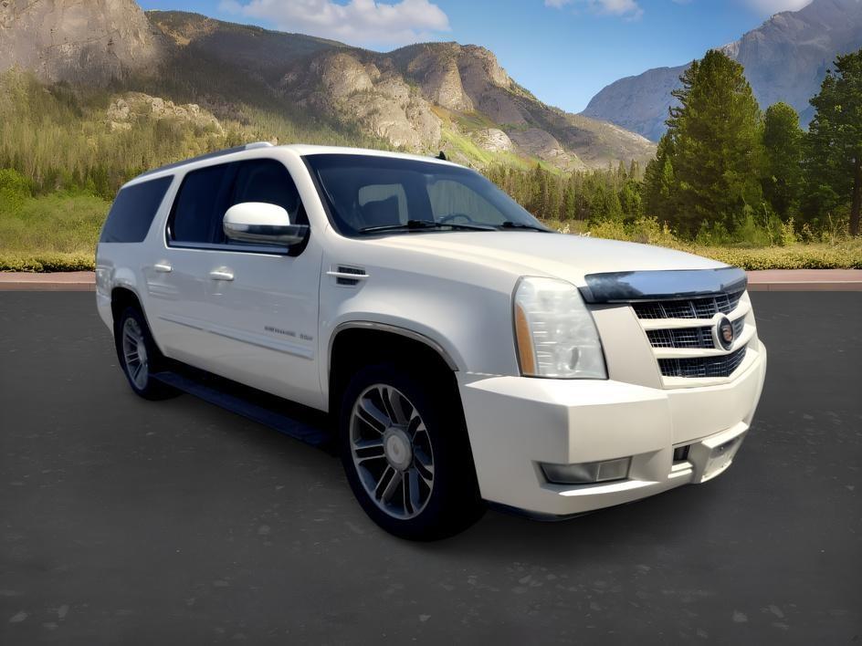 2012 WHITE /Ebony/Ebony Accents Cadillac Escalade ESV Premium (1GYS4JEF3CR) with an Vortec 6.2L V-8 variable valve control engine, AUTOMATIC transmission, located at 1235 N Woodruff Ave., Idaho Falls, 83401, (208) 523-1053, 43.507172, -112.000488 - At Timberline Auto, finding a great deal on your next vehicle is always easy! Our experienced sales staff goal is to help find you the right vehicle at the right price! Our knowledgeable finance department has options for almost any credit score. We offer extended service contract options to prot- Photo#6