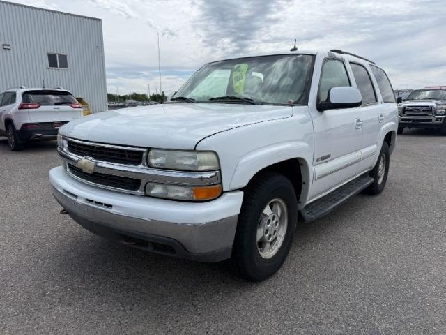 2003 Summit White /Gray/Dark Charcoal Chevrolet Tahoe (1GNEK13Z13J) with an Vortec 53L V-8 regular unleaded engine, Automatic transmission, located at 1175 N Woodruff Ave, Idaho Falls, ID, 83401, 43.506901, -111.999657 - At Timberline Auto, finding a great deal on your next vehicle is always easy! Our experienced sales staff goal is to help find you the right vehicle at the right price! Our knowledgeable finance department has options for almost any credit score. We offer extended service contract options to prot - Photo#9