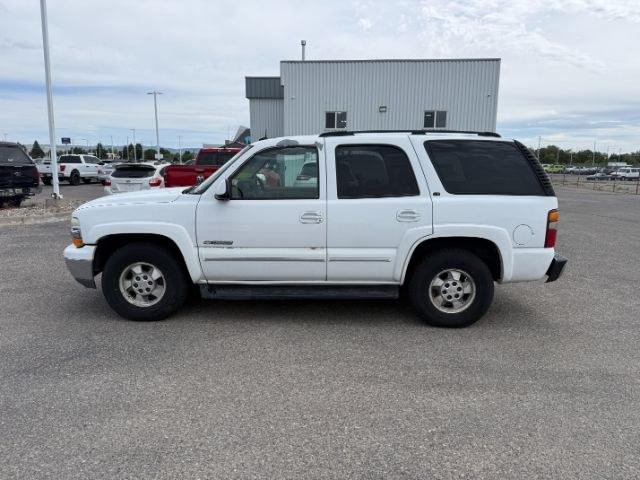 2003 Summit White /Gray/Dark Charcoal Chevrolet Tahoe (1GNEK13Z13J) with an Vortec 53L V-8 regular unleaded engine, Automatic transmission, located at 1175 N Woodruff Ave, Idaho Falls, ID, 83401, 43.506901, -111.999657 - At Timberline Auto, finding a great deal on your next vehicle is always easy! Our experienced sales staff goal is to help find you the right vehicle at the right price! Our knowledgeable finance department has options for almost any credit score. We offer extended service contract options to prot - Photo#10