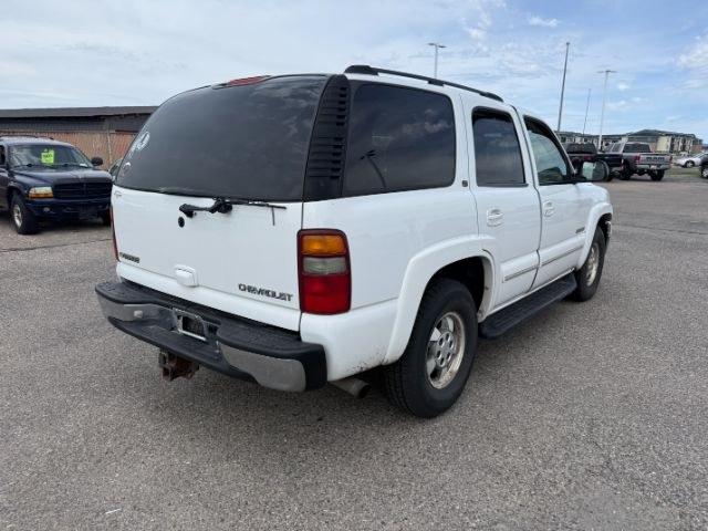 2003 Summit White /Gray/Dark Charcoal Chevrolet Tahoe (1GNEK13Z13J) with an Vortec 53L V-8 regular unleaded engine, Automatic transmission, located at 1175 N Woodruff Ave, Idaho Falls, ID, 83401, 43.506901, -111.999657 - At Timberline Auto, finding a great deal on your next vehicle is always easy! Our experienced sales staff goal is to help find you the right vehicle at the right price! Our knowledgeable finance department has options for almost any credit score. We offer extended service contract options to prot - Photo#13