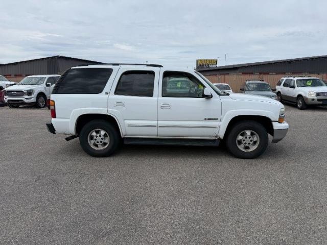 2003 Summit White /Gray/Dark Charcoal Chevrolet Tahoe (1GNEK13Z13J) with an Vortec 53L V-8 regular unleaded engine, Automatic transmission, located at 1175 N Woodruff Ave, Idaho Falls, ID, 83401, 43.506901, -111.999657 - At Timberline Auto, finding a great deal on your next vehicle is always easy! Our experienced sales staff goal is to help find you the right vehicle at the right price! Our knowledgeable finance department has options for almost any credit score. We offer extended service contract options to prot - Photo#14