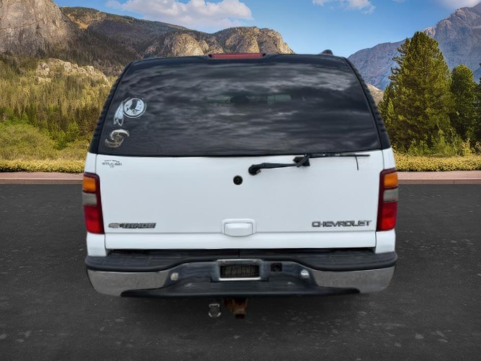 2003 Summit White /Gray/Dark Charcoal Chevrolet Tahoe (1GNEK13Z13J) with an Vortec 53L V-8 regular unleaded engine, Automatic transmission, located at 1175 N Woodruff Ave, Idaho Falls, ID, 83401, 43.506901, -111.999657 - At Timberline Auto, finding a great deal on your next vehicle is always easy! Our experienced sales staff goal is to help find you the right vehicle at the right price! Our knowledgeable finance department has options for almost any credit score. We offer extended service contract options to prot - Photo#3