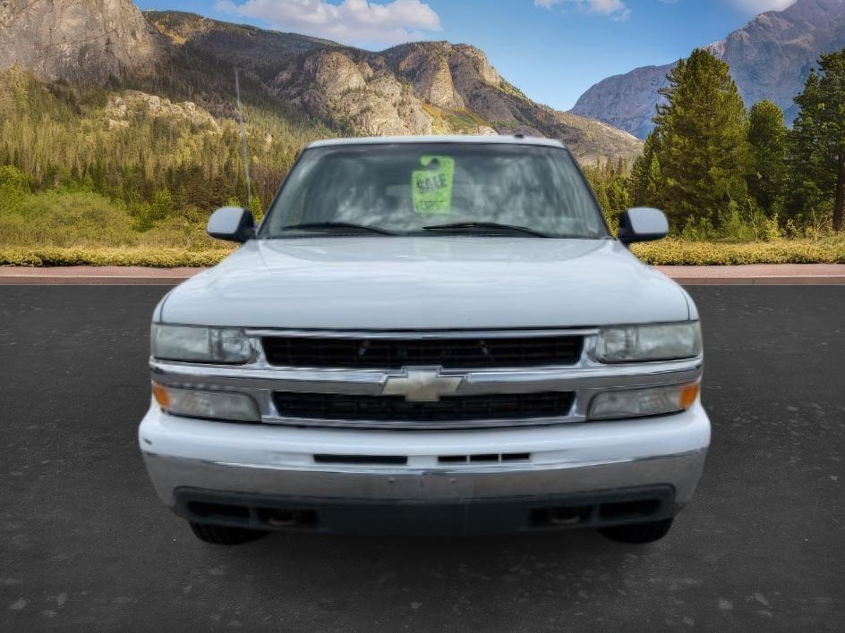 2003 Summit White /Gray/Dark Charcoal Chevrolet Tahoe (1GNEK13Z13J) with an Vortec 53L V-8 regular unleaded engine, Automatic transmission, located at 1175 N Woodruff Ave, Idaho Falls, ID, 83401, 43.506901, -111.999657 - At Timberline Auto, finding a great deal on your next vehicle is always easy! Our experienced sales staff goal is to help find you the right vehicle at the right price! Our knowledgeable finance department has options for almost any credit score. We offer extended service contract options to prot - Photo#7