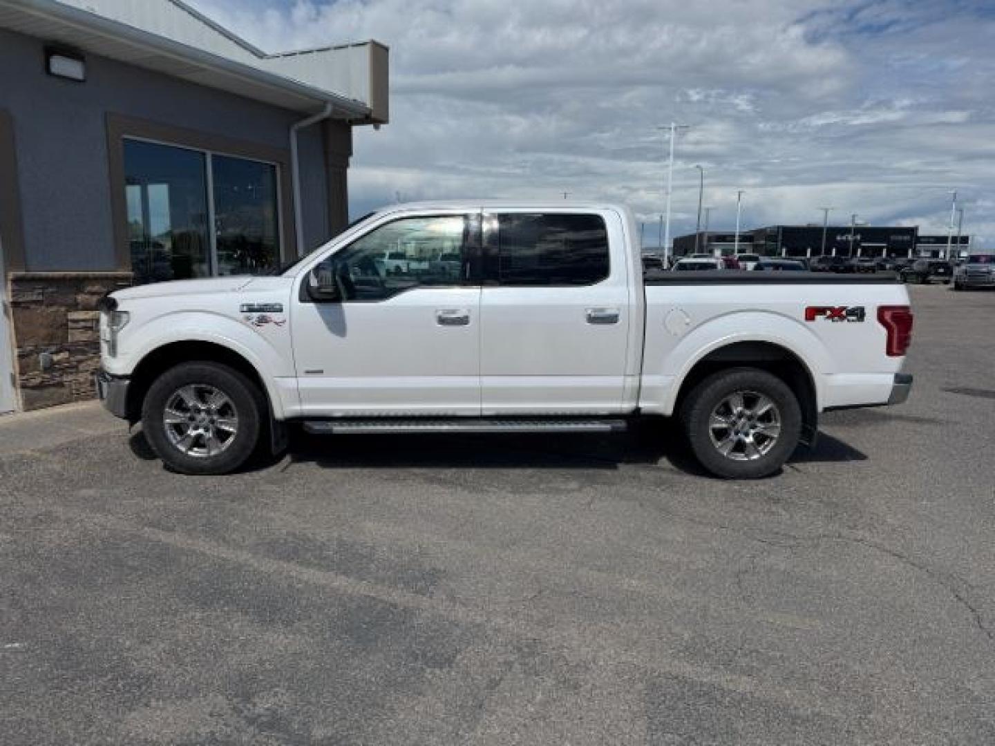 2015 WHITE /Medium Earth Gray Ford F-150 LARIAT (1FTEW1EG4FK) with an EcoBoost 3.5L V-6 gasoline direct injection engine, AUTOMATIC transmission, located at 1235 N Woodruff Ave., Idaho Falls, 83401, (208) 523-1053, 43.507172, -112.000488 - At Timberline Auto, finding a great deal on your next vehicle is always easy! Our experienced sales staff goal is to help find you the right vehicle at the right price! Our knowledgeable finance department has options for almost any credit score. We offer extended service contract options to prot - Photo#1