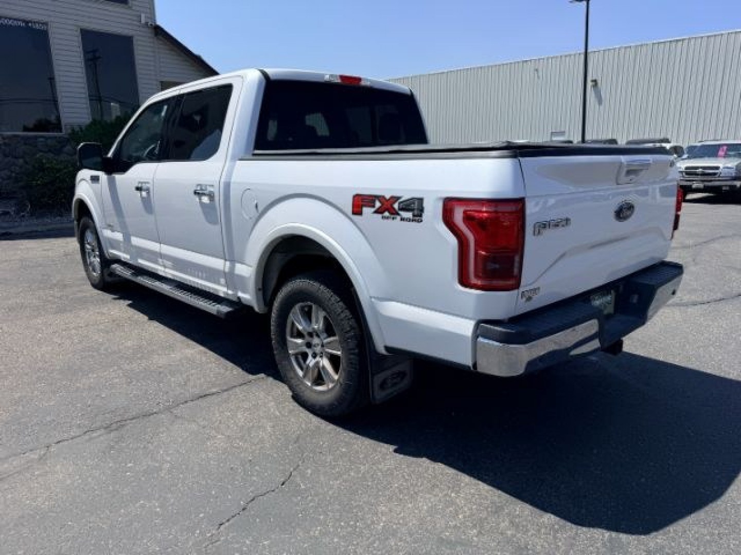 2015 WHITE /Medium Earth Gray Ford F-150 (1FTEW1EG4FK) with an EcoBoost 35L V-6 gasoline direct injection engine, Automatic transmission, located at 1175 N Woodruff Ave, Idaho Falls, ID, 83401, 43.506901, -111.999657- Photo#2