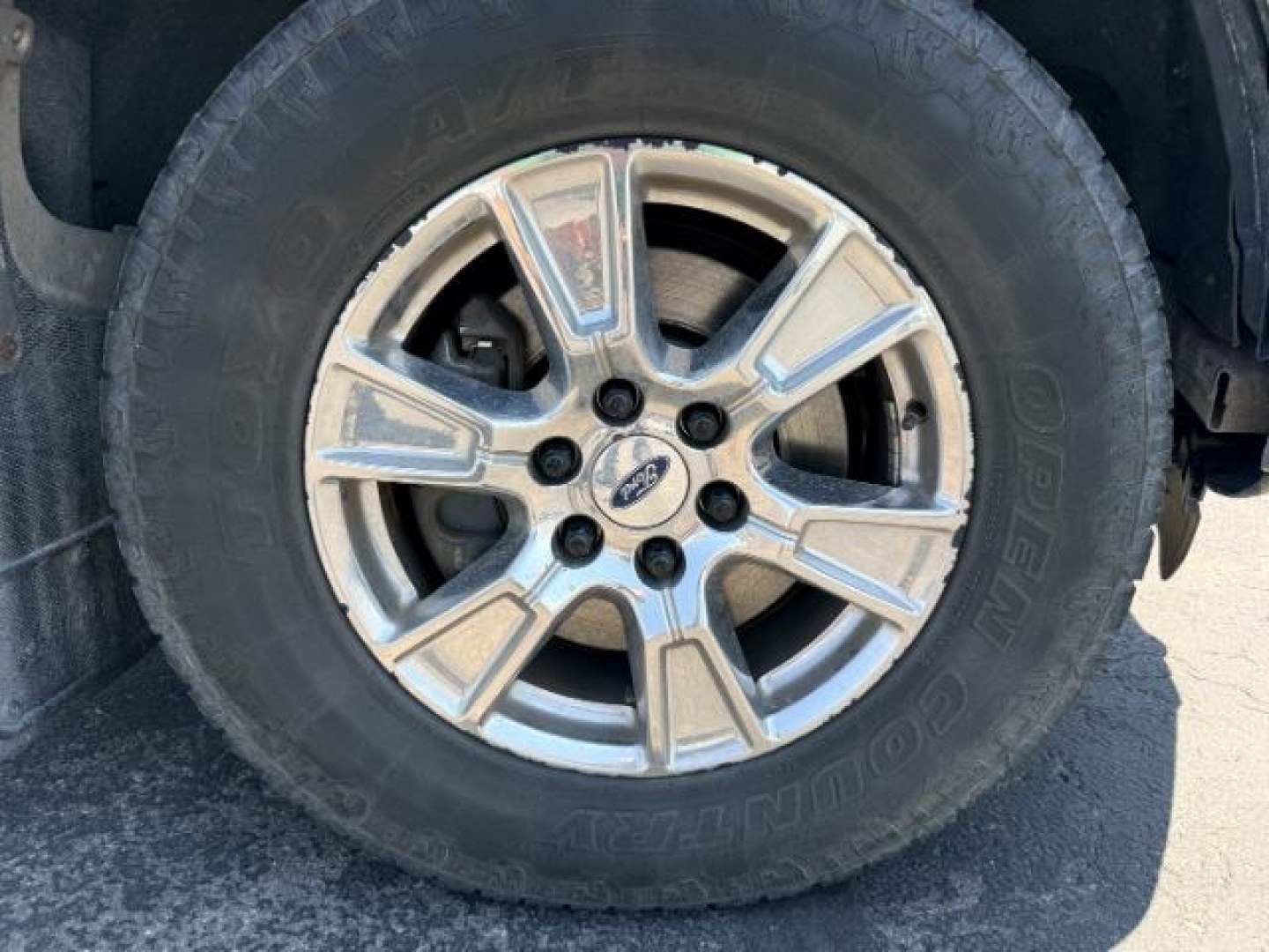 2015 WHITE /Medium Earth Gray Ford F-150 (1FTEW1EG4FK) with an EcoBoost 35L V-6 gasoline direct injection engine, Automatic transmission, located at 1175 N Woodruff Ave, Idaho Falls, ID, 83401, 43.506901, -111.999657- Photo#10
