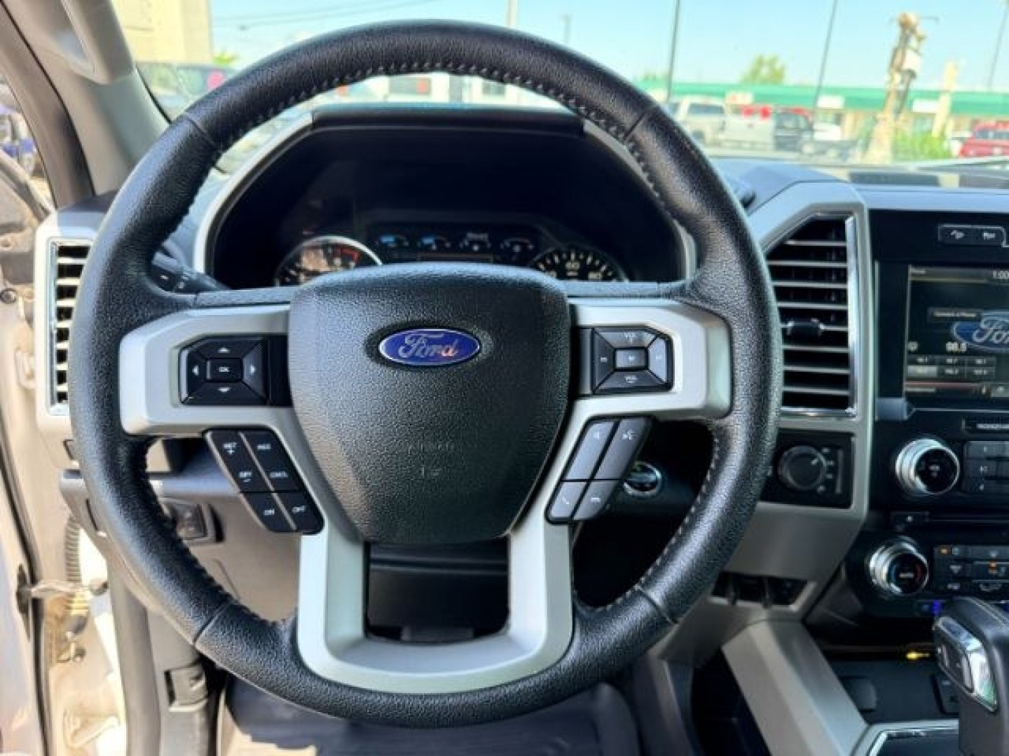 2015 WHITE /Medium Earth Gray Ford F-150 (1FTEW1EG4FK) with an EcoBoost 35L V-6 gasoline direct injection engine, Automatic transmission, located at 1175 N Woodruff Ave, Idaho Falls, ID, 83401, 43.506901, -111.999657- Photo#14