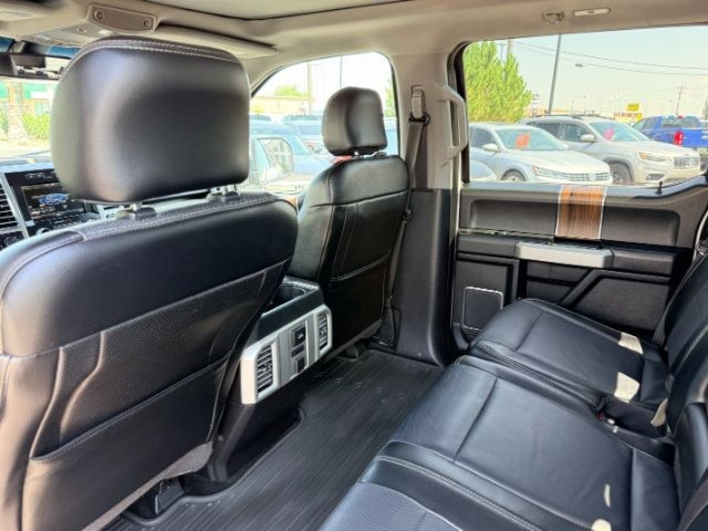 2015 WHITE /Medium Earth Gray Ford F-150 (1FTEW1EG4FK) with an EcoBoost 35L V-6 gasoline direct injection engine, Automatic transmission, located at 1175 N Woodruff Ave, Idaho Falls, ID, 83401, 43.506901, -111.999657- Photo#26
