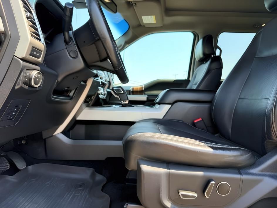2015 WHITE /Medium Earth Gray Ford F-150 LARIAT (1FTEW1EG4FK) with an EcoBoost 3.5L V-6 gasoline direct injection engine, AUTOMATIC transmission, located at 1235 N Woodruff Ave., Idaho Falls, 83401, (208) 523-1053, 43.507172, -112.000488 - At Timberline Auto, finding a great deal on your next vehicle is always easy! Our experienced sales staff goal is to help find you the right vehicle at the right price! Our knowledgeable finance department has options for almost any credit score. We offer extended service contract options to prot- Photo#12