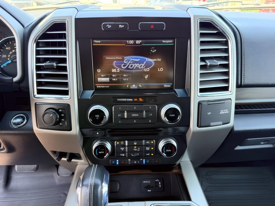 2015 WHITE /Medium Earth Gray Ford F-150 LARIAT (1FTEW1EG4FK) with an EcoBoost 3.5L V-6 gasoline direct injection engine, AUTOMATIC transmission, located at 1235 N Woodruff Ave., Idaho Falls, 83401, (208) 523-1053, 43.507172, -112.000488 - At Timberline Auto, finding a great deal on your next vehicle is always easy! Our experienced sales staff goal is to help find you the right vehicle at the right price! Our knowledgeable finance department has options for almost any credit score. We offer extended service contract options to prot- Photo#15