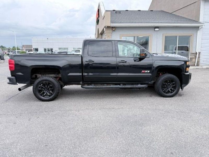 2019 BLACK /Dark Ash/Jet Black Chevrolet Silverado LTZ (1GC1KTEYXKF) with an V8, 6.6L engine, 6-speed automatic transmission, located at 1175 N Woodruff Ave, Idaho Falls, ID, 83401, 43.506901, -111.999657 - <b>Vehicle Details</b><br>Discover rugged capability and premium comfort in this 2019 Chevrolet Silverado 2500 LTZ 4WD, now available in Idaho Falls, ID. Powered by a proven V8 6.6L Diesel engine, this heavy-duty truck is built to tackle demanding jobs, tow with confidence, and deliver dependable pe- Photo#7