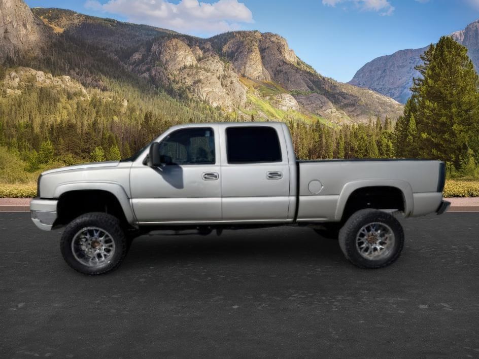 photo of 2004 Chevrolet Silverado 2500HD LT