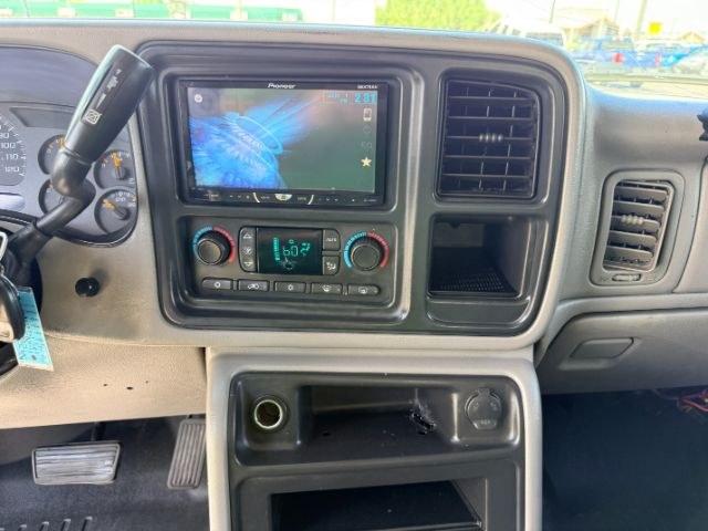 2004 SILVER /Dark Charcoal Chevrolet Silverado 2500HD (1GCHK231X4F) with an Duramax 66L V-8 diesel direct injection engine, Automatic transmission, located at 1175 N Woodruff Ave, Idaho Falls, ID, 83401, 43.506901, -111.999657 - At Timberline Auto, finding a great deal on your next vehicle is always easy! Our experienced sales staff goal is to help find you the right vehicle at the right price! Our knowledgeable finance department has options for almost any credit score. We offer extended service contract options to prot- Photo#31