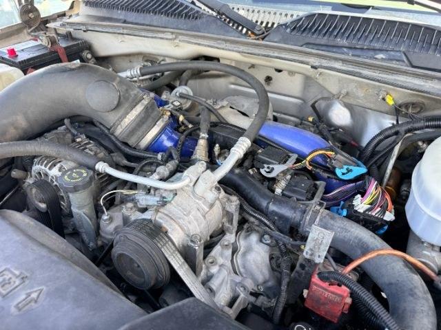 2004 SILVER /Dark Charcoal Chevrolet Silverado 2500HD (1GCHK231X4F) with an Duramax 66L V-8 diesel direct injection engine, Automatic transmission, located at 1175 N Woodruff Ave, Idaho Falls, ID, 83401, 43.506901, -111.999657 - At Timberline Auto, finding a great deal on your next vehicle is always easy! Our experienced sales staff goal is to help find you the right vehicle at the right price! Our knowledgeable finance department has options for almost any credit score. We offer extended service contract options to prot- Photo#35