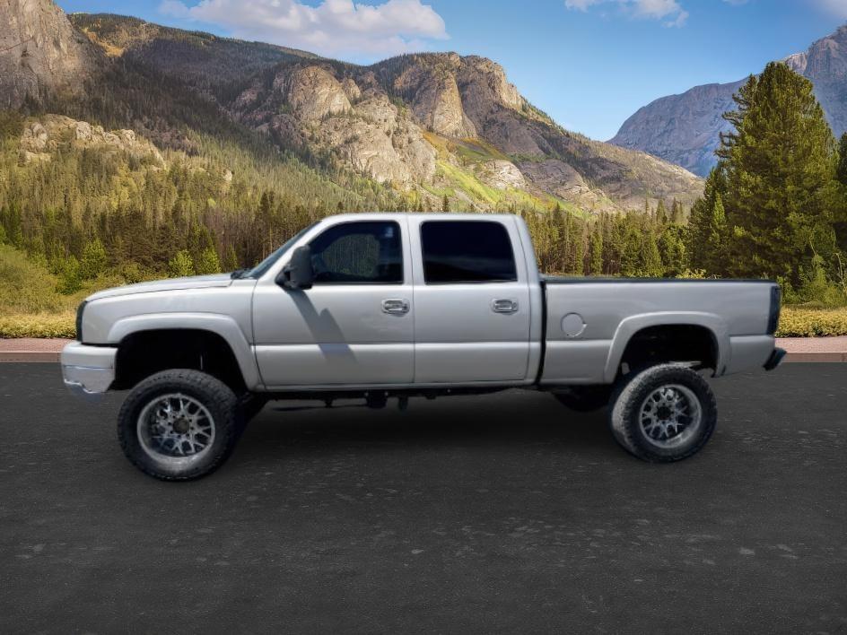 2004 Silver Birch Metallic /Dark Charcoal Chevrolet Silverado LT (1GCHK231X4F) with an V8, 6.6L engine, 4-speed automatic transmission, located at 1175 N Woodruff Ave, Idaho Falls, ID, 83401, 43.506901, -111.999657 - <b>Vehicle Details</b><br>Pre-owned 2004 Chevrolet Silverado 2500 LT 4WD for sale in Idaho Falls, ID, this heavy-duty pickup is built to handle demanding workdays, towing needs, and weekend adventures with confidence. Powered by a V8 6.6L Diesel engine, this Chevrolet Silverado delivers strong perfo- Photo#19