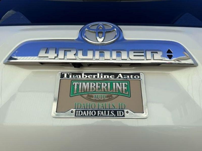 2018 Super White /Black Graphite Toyota 4Runner SR5 (JTEBU5JR2J5) with an V6, 4.0L engine, 5-speed automatic transmission, located at 1175 N Woodruff Ave, Idaho Falls, ID, 83401, 43.506901, -111.999657 - <b>Vehicle Details</b><br>Built for drivers who want capability, comfort, and proven Toyota durability, this pre-owned 2018 Toyota 4Runner is a standout SUV ready for Idaho adventures. Equipped with 4WD and a strong V6 4.0L gasoline engine, it delivers the power and confidence needed for daily drivi- Photo#4