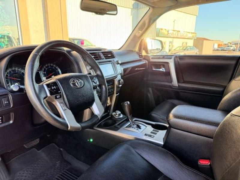 2018 Super White /Black Graphite Toyota 4Runner SR5 (JTEBU5JR2J5) with an V6, 4.0L engine, 5-speed automatic transmission, located at 1175 N Woodruff Ave, Idaho Falls, ID, 83401, 43.506901, -111.999657 - <b>Vehicle Details</b><br>Built for drivers who want capability, comfort, and proven Toyota durability, this pre-owned 2018 Toyota 4Runner is a standout SUV ready for Idaho adventures. Equipped with 4WD and a strong V6 4.0L gasoline engine, it delivers the power and confidence needed for daily drivi- Photo#15