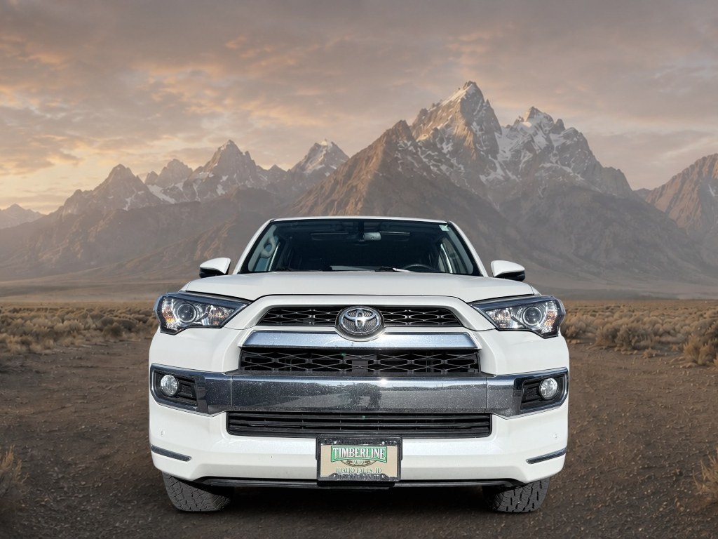 2018 Super White /Black Graphite Toyota 4Runner SR5 (JTEBU5JR2J5) with an V6, 4.0L engine, 5-speed automatic transmission, located at 1175 N Woodruff Ave, Idaho Falls, ID, 83401, 43.506901, -111.999657 - <b>Vehicle Details</b><br>Built for drivers who want capability, comfort, and proven Toyota durability, this pre-owned 2018 Toyota 4Runner is a standout SUV ready for Idaho adventures. Equipped with 4WD and a strong V6 4.0L gasoline engine, it delivers the power and confidence needed for daily drivi- Photo#7