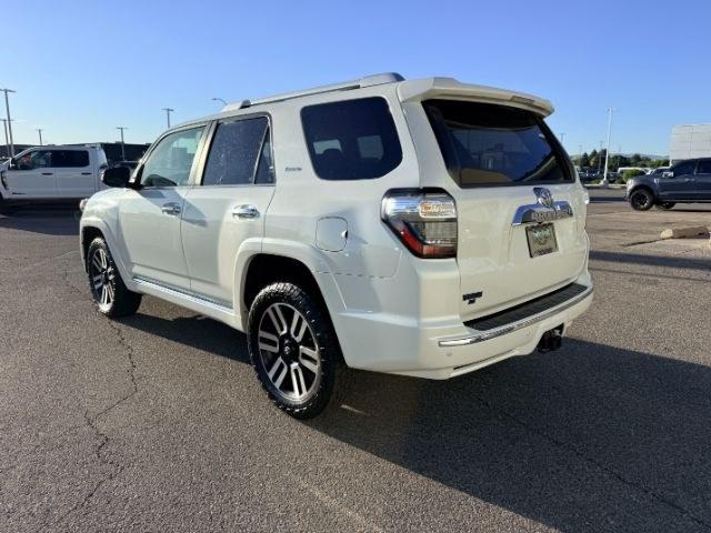 2018 WHITE /Black Graphite Toyota 4Runner LIMITED (JTEBU5JR2J5) with an 4L V-6 DOHC engine, AUTOMATIC transmission, located at 1235 N Woodruff Ave., Idaho Falls, 83401, (208) 523-1053, 43.507172, -112.000488 - At Timberline Auto, finding a great deal on your next vehicle is always easy! Our experienced sales staff goal is to help find you the right vehicle at the right price! Our knowledgeable finance department has options for almost any credit score. We offer extended service contract options to prot- Photo#32