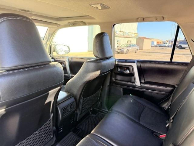 2018 WHITE /Black Graphite Toyota 4Runner LIMITED (JTEBU5JR2J5) with an 4L V-6 DOHC engine, AUTOMATIC transmission, located at 1235 N Woodruff Ave., Idaho Falls, 83401, (208) 523-1053, 43.507172, -112.000488 - At Timberline Auto, finding a great deal on your next vehicle is always easy! Our experienced sales staff goal is to help find you the right vehicle at the right price! Our knowledgeable finance department has options for almost any credit score. We offer extended service contract options to prot- Photo#58