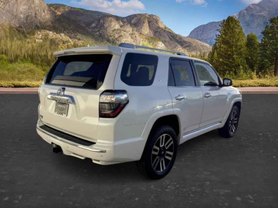 2018 WHITE /Black Graphite Toyota 4Runner LIMITED (JTEBU5JR2J5) with an 4L V-6 DOHC engine, AUTOMATIC transmission, located at 1235 N Woodruff Ave., Idaho Falls, 83401, (208) 523-1053, 43.507172, -112.000488 - At Timberline Auto, finding a great deal on your next vehicle is always easy! Our experienced sales staff goal is to help find you the right vehicle at the right price! Our knowledgeable finance department has options for almost any credit score. We offer extended service contract options to prot- Photo#7