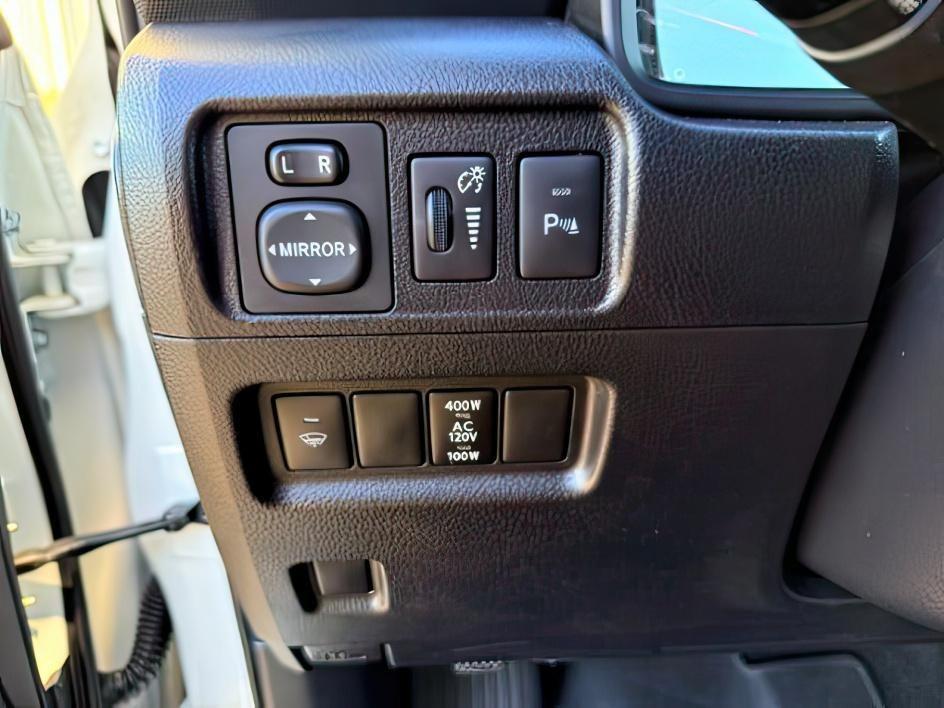 2018 WHITE /Black Graphite Toyota 4Runner LIMITED (JTEBU5JR2J5) with an 4L V-6 DOHC engine, AUTOMATIC transmission, located at 1235 N Woodruff Ave., Idaho Falls, 83401, (208) 523-1053, 43.507172, -112.000488 - At Timberline Auto, finding a great deal on your next vehicle is always easy! Our experienced sales staff goal is to help find you the right vehicle at the right price! Our knowledgeable finance department has options for almost any credit score. We offer extended service contract options to prot- Photo#23