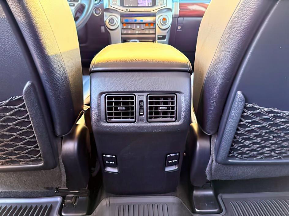 2018 WHITE /Black Graphite Toyota 4Runner LIMITED (JTEBU5JR2J5) with an 4L V-6 DOHC engine, AUTOMATIC transmission, located at 1235 N Woodruff Ave., Idaho Falls, 83401, (208) 523-1053, 43.507172, -112.000488 - At Timberline Auto, finding a great deal on your next vehicle is always easy! Our experienced sales staff goal is to help find you the right vehicle at the right price! Our knowledgeable finance department has options for almost any credit score. We offer extended service contract options to prot- Photo#27