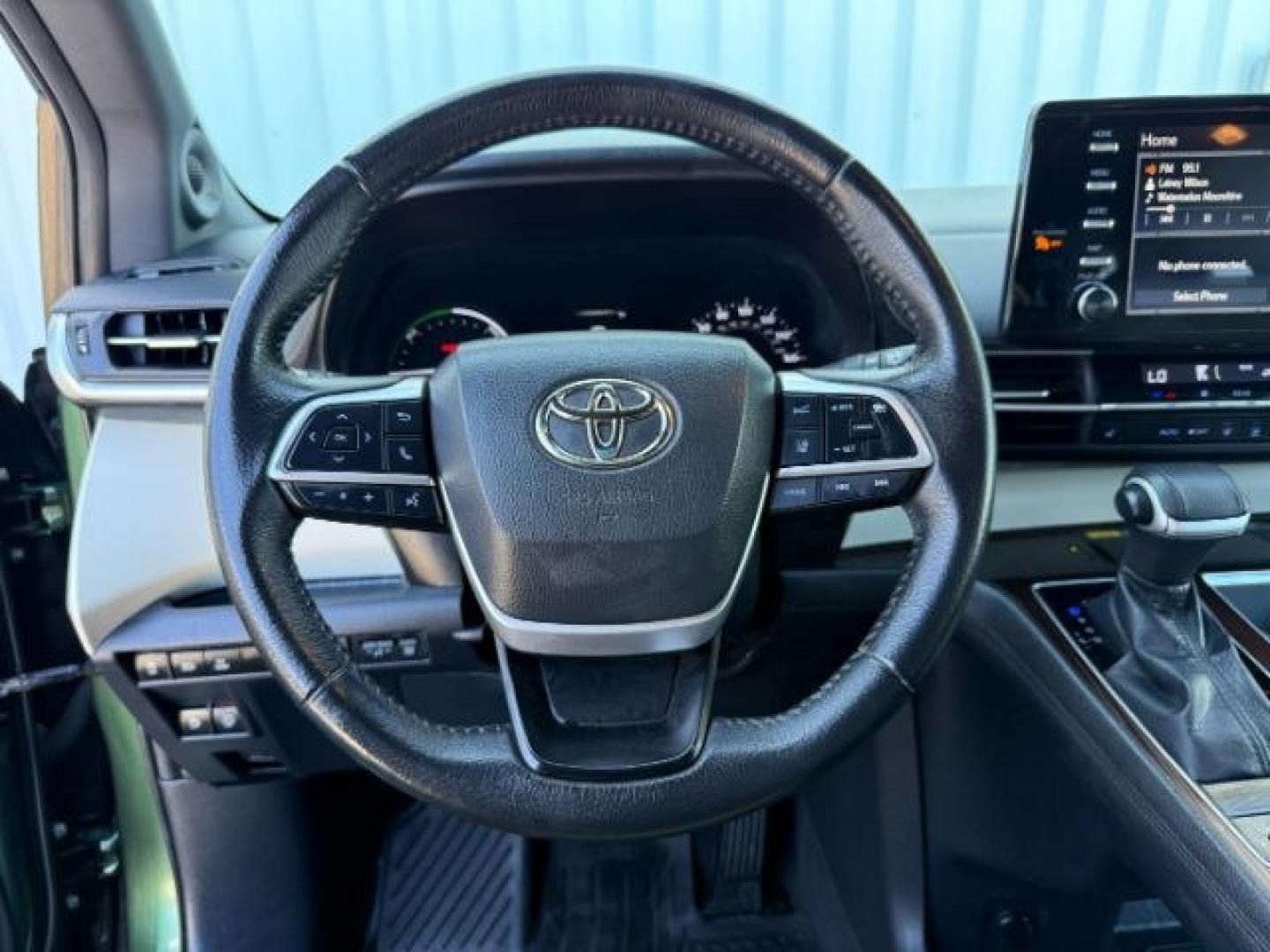2022 GREEN /Graphite Toyota Sienna (5TDJSKFC1NS) with an Dynamic Force 25L I-4 portdirect injection engine, Automatic transmission, located at 1175 N Woodruff Ave, Idaho Falls, ID, 83401, 43.506901, -111.999657 - At Timberline Auto, finding a great deal on your next vehicle is always easy! Our experienced sales staff goal is to help find you the right vehicle at the right price! Our knowledgeable finance department has options for almost any credit score. We offer extended service contract options to prot- Photo#49