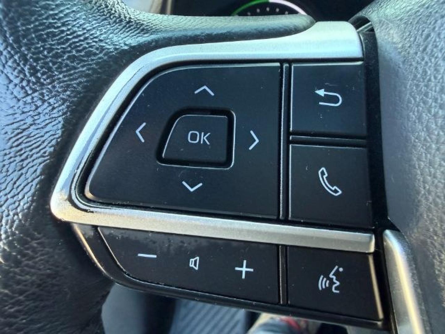2022 GREEN /Graphite Toyota Sienna (5TDJSKFC1NS) with an Dynamic Force 25L I-4 portdirect injection engine, Automatic transmission, located at 1175 N Woodruff Ave, Idaho Falls, ID, 83401, 43.506901, -111.999657 - At Timberline Auto, finding a great deal on your next vehicle is always easy! Our experienced sales staff goal is to help find you the right vehicle at the right price! Our knowledgeable finance department has options for almost any credit score. We offer extended service contract options to prot- Photo#56