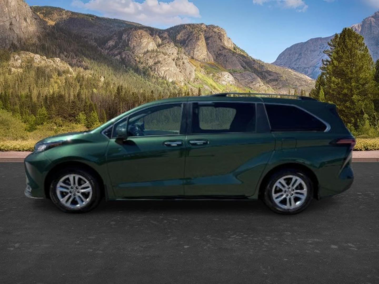 2022 GREEN /Graphite Toyota Sienna (5TDJSKFC1NS) with an Dynamic Force 25L I-4 portdirect injection engine, Automatic transmission, located at 1175 N Woodruff Ave, Idaho Falls, ID, 83401, 43.506901, -111.999657 - At Timberline Auto, finding a great deal on your next vehicle is always easy! Our experienced sales staff goal is to help find you the right vehicle at the right price! Our knowledgeable finance department has options for almost any credit score. We offer extended service contract options to prot- Photo#1