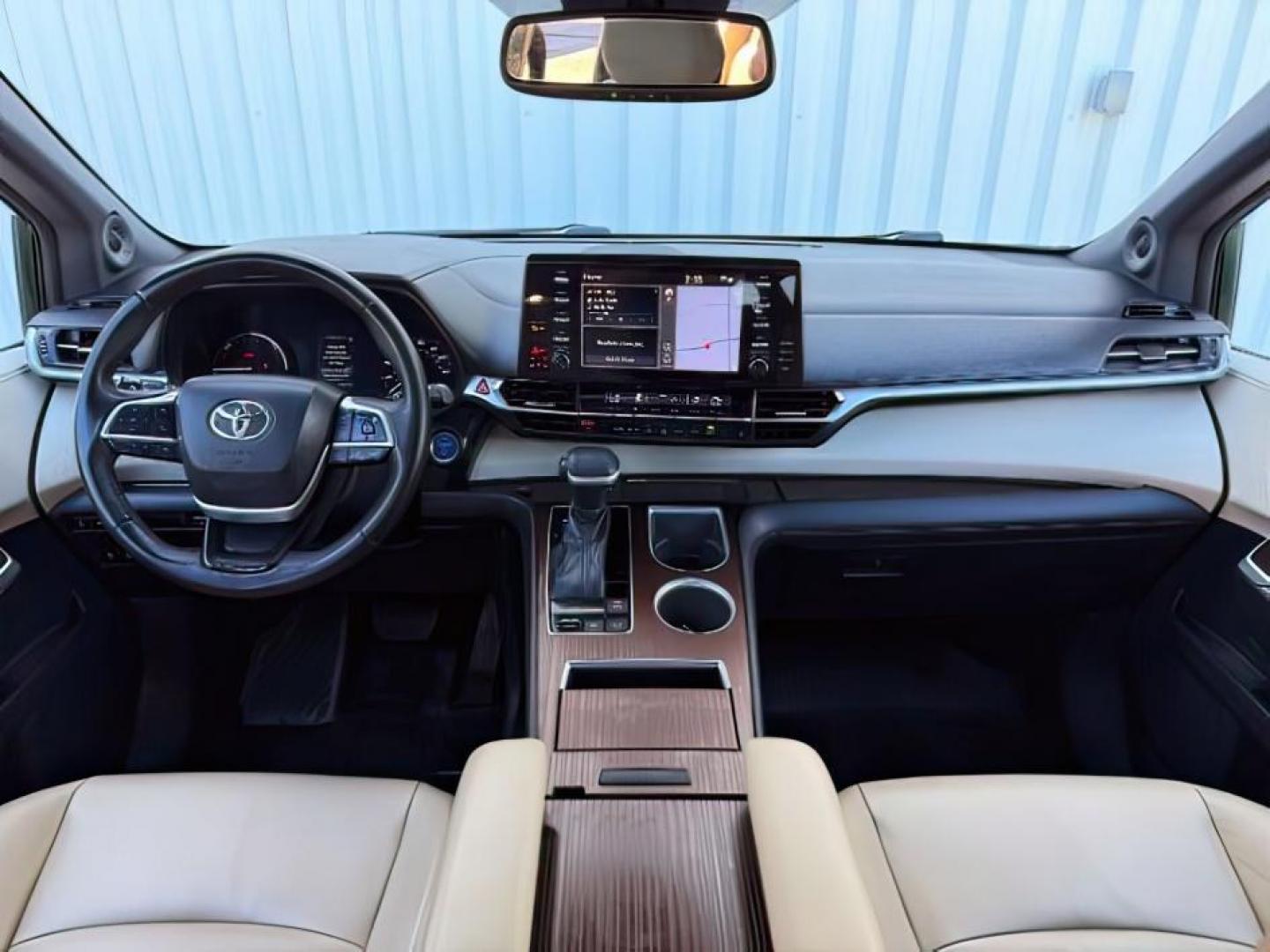 2022 GREEN /Graphite Toyota Sienna (5TDJSKFC1NS) with an Dynamic Force 25L I-4 portdirect injection engine, Automatic transmission, located at 1175 N Woodruff Ave, Idaho Falls, ID, 83401, 43.506901, -111.999657 - At Timberline Auto, finding a great deal on your next vehicle is always easy! Our experienced sales staff goal is to help find you the right vehicle at the right price! Our knowledgeable finance department has options for almost any credit score. We offer extended service contract options to prot- Photo#28