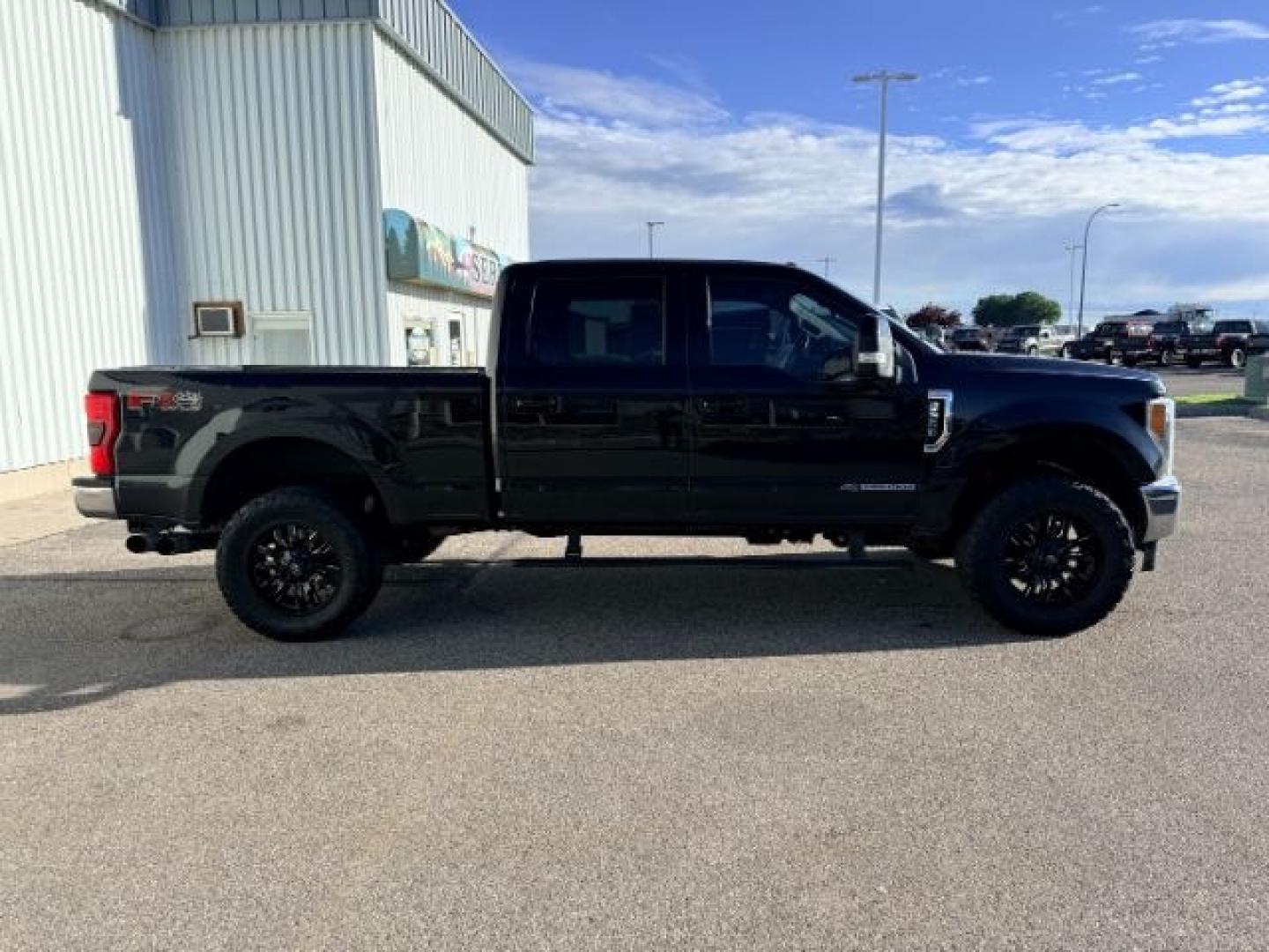 2017 BLACK /Black Ford F-350 (1FT8W3BT0HE) with an Powerstroke 67L V-8 diesel direct injection engine, Automatic transmission, located at 1175 N Woodruff Ave, Idaho Falls, ID, 83401, 43.506901, -111.999657 - At Timberline Auto, finding a great deal on your next vehicle is always easy! Our experienced sales staff goal is to help find you the right vehicle at the right price! Our knowledgeable finance department has options for almost any credit score. We offer extended service contract options to prot- Photo#34
