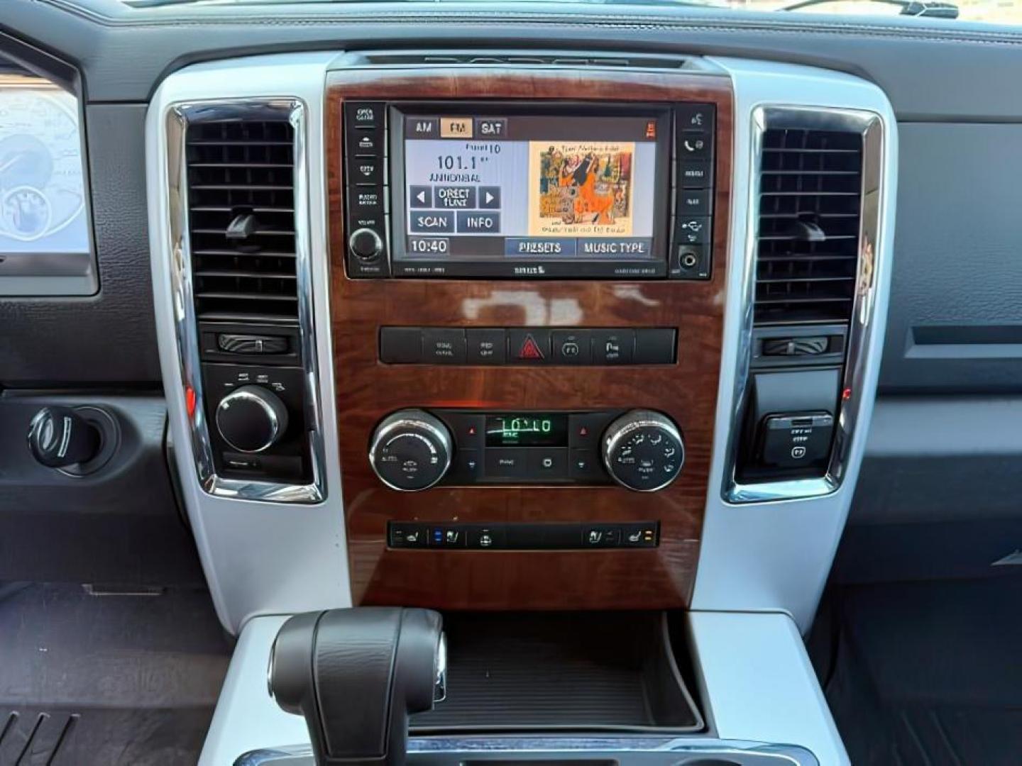 2009 GRAY /Dark Slate Dodge Ram 1500 (1D3HV13T79S) with an HEMI 57L V-8 variable valve control engine, Automatic transmission, located at 1175 N Woodruff Ave, Idaho Falls, ID, 83401, 43.506901, -111.999657 - At Timberline Auto, finding a great deal on your next vehicle is always easy! Our experienced sales staff goal is to help find you the right vehicle at the right price! Our knowledgeable finance department has options for almost any credit score. We offer extended service contract options to prot - Photo#13